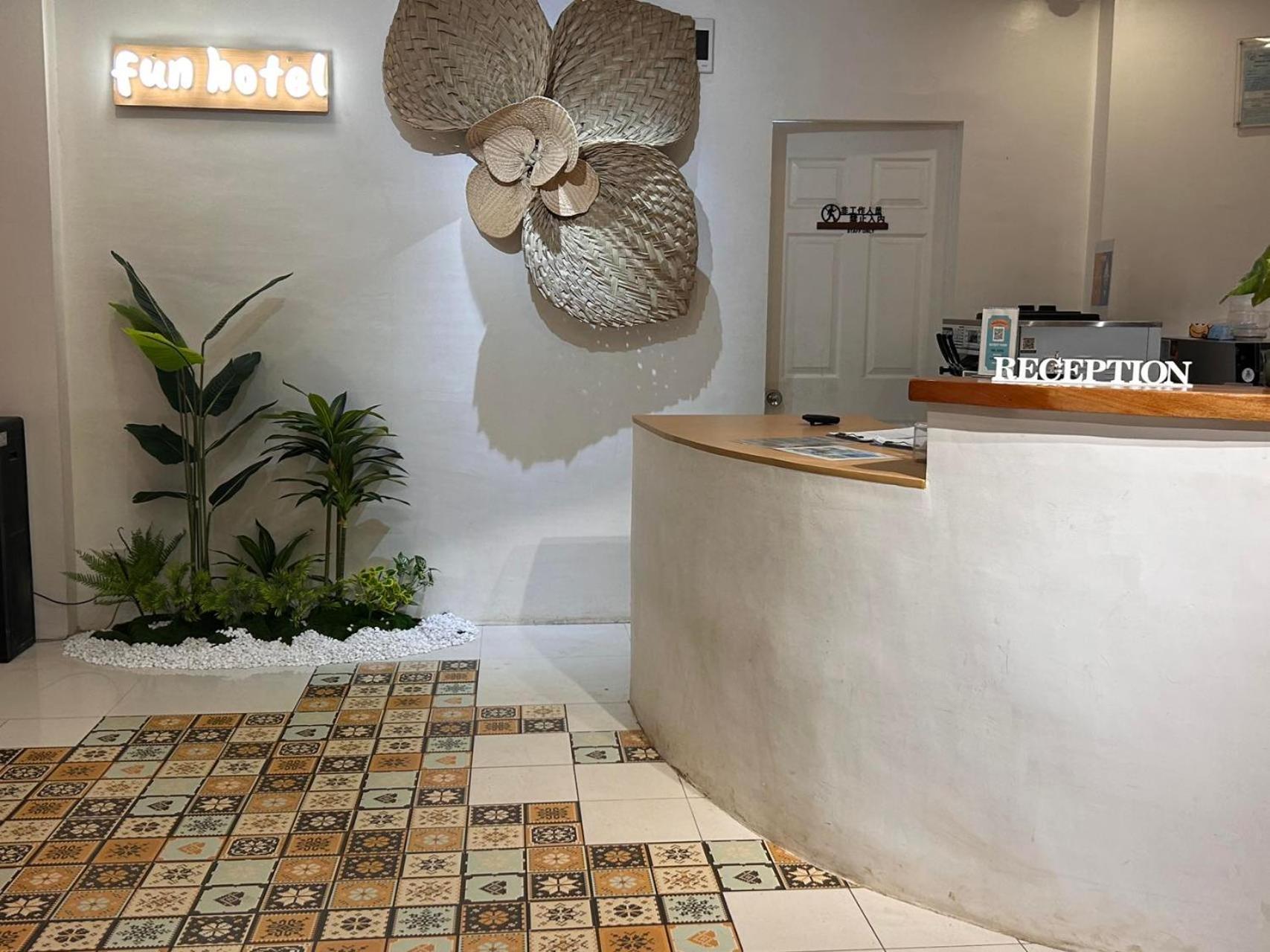 Fun Hotel Panglao Luaran gambar